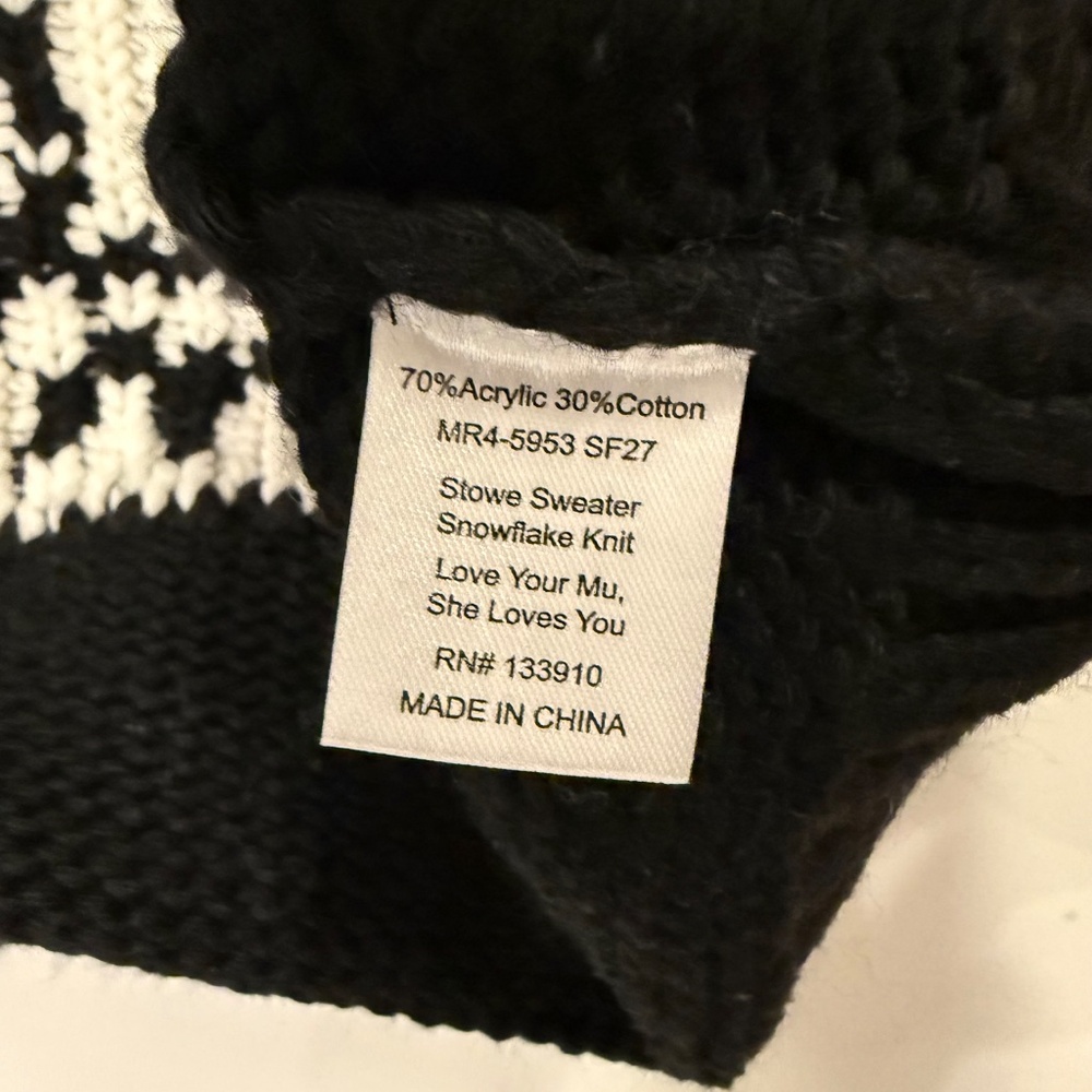 NWT Show Me Your Mumu Stowe Sweater Snowflake size M chunky heavy - Picture 12 of 12